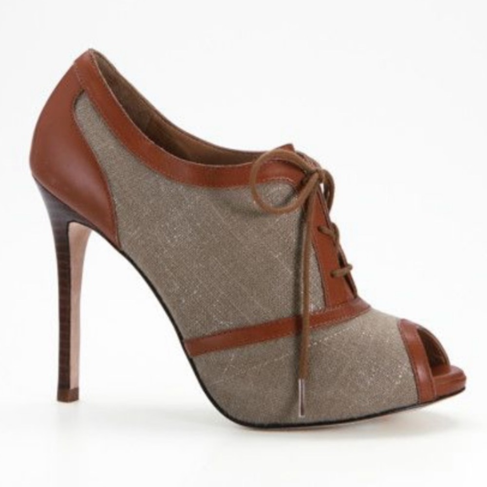 $198 Ann Taylor lily lace up canvas bootie leather